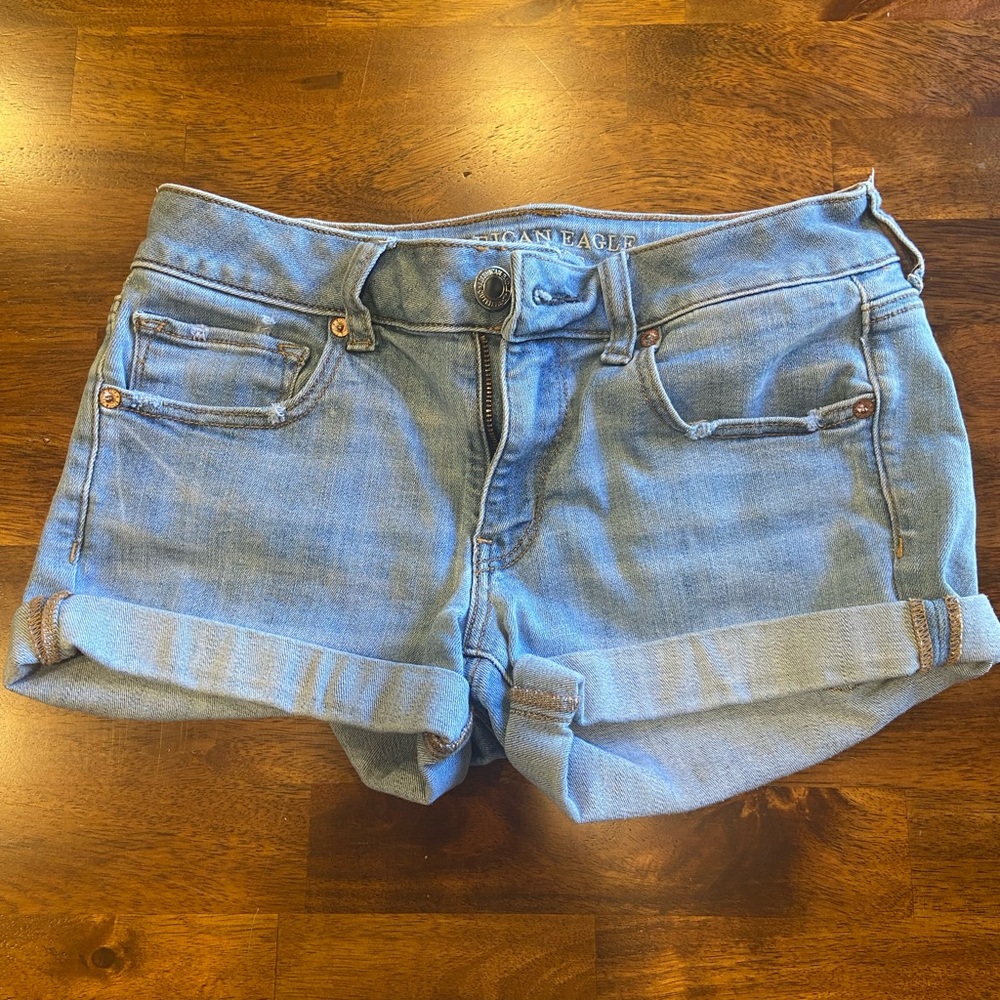 American Eagle 🦅 MIDI Super Super Stretch Jean Shorts